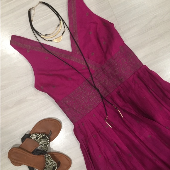 NWOT Isaac Mizrahi fuchsia and gold dress size 2 - Picture 2 of 11